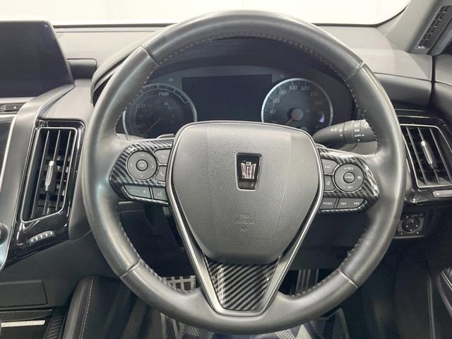 TOYOTA CROWN sedan hybrid 4WD 2018