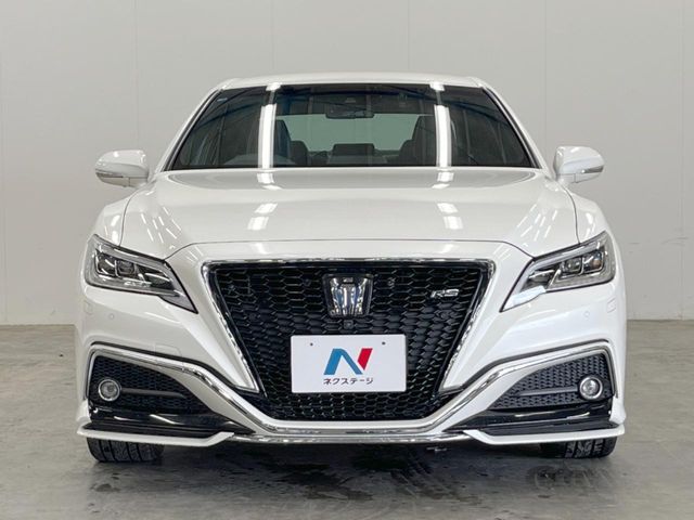 TOYOTA CROWN sedan hybrid 4WD 2018