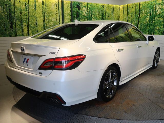 TOYOTA CROWN sedan hybrid 2018