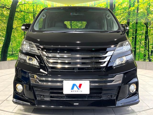 TOYOTA VELLFIRE 2013