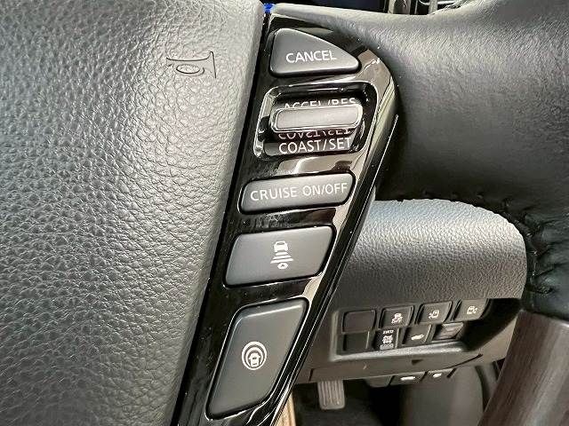 NISSAN ELGRAND  4WD 2022