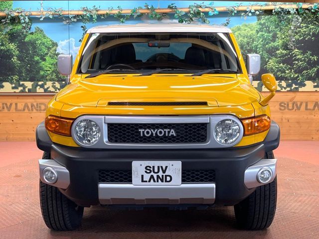 TOYOTA FJ CRUISER 4WD 2015