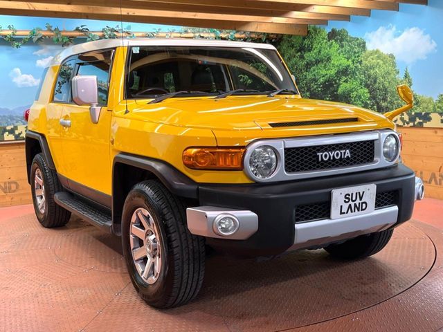 TOYOTA FJ CRUISER 4WD 2015