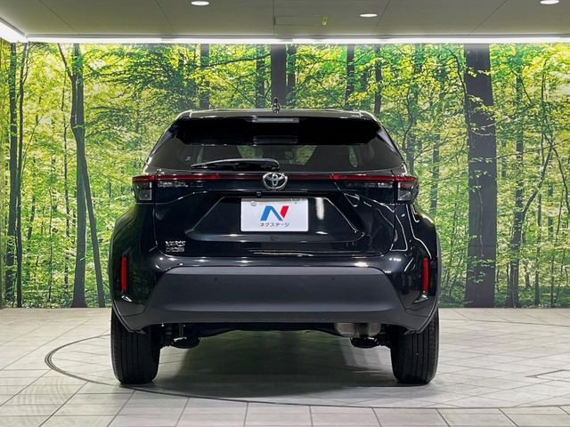 TOYOTA YARIS CROSS 2025