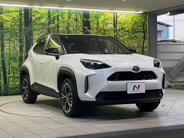 TOYOTA YARIS CROSS 2025