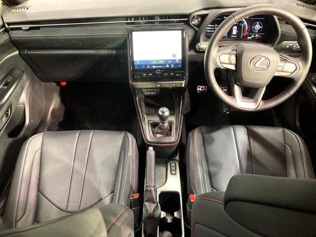 TOYOTA LEXUS LBX 2025