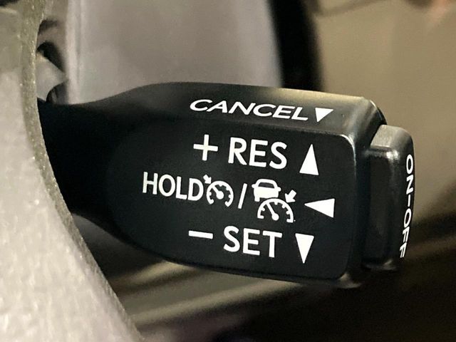 TOYOTA LANDCRUISER PRADO 2023