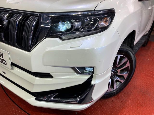 TOYOTA LANDCRUISER PRADO 2023