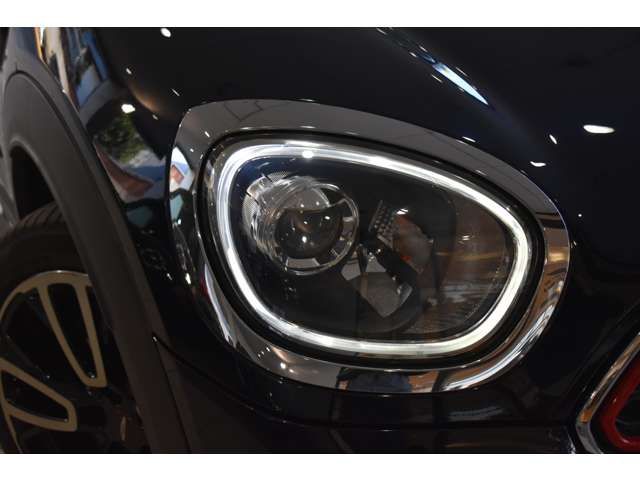 BMW MINI CROSSOVER 2020