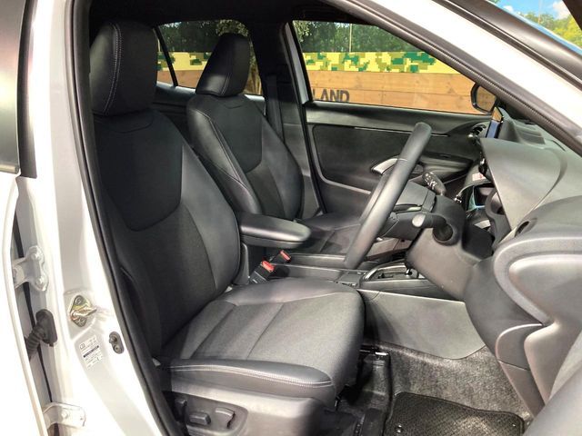 TOYOTA YARIS CROSS 2025