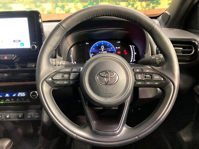 TOYOTA YARIS CROSS 2025