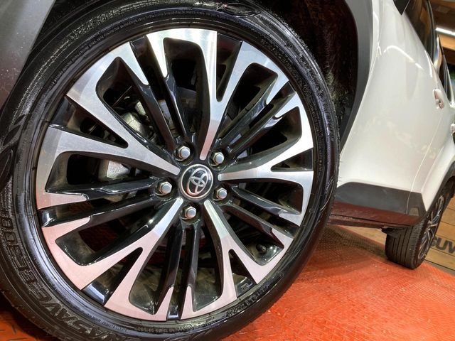 TOYOTA YARIS CROSS 2025