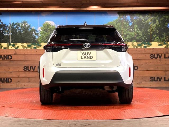 TOYOTA YARIS CROSS 2025