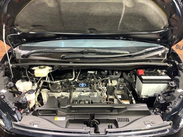 TOYOTA VOXY HYBRID 2023