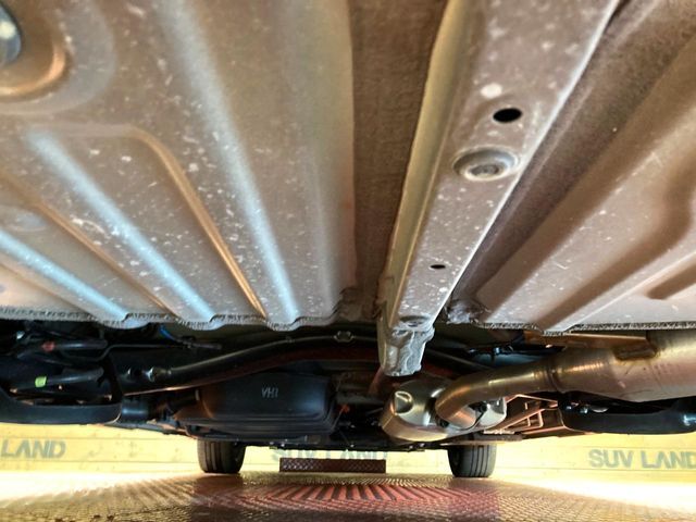 TOYOTA VOXY HYBRID 2023