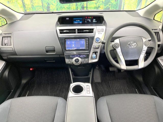 TOYOTA PRIUS Alpha 2018