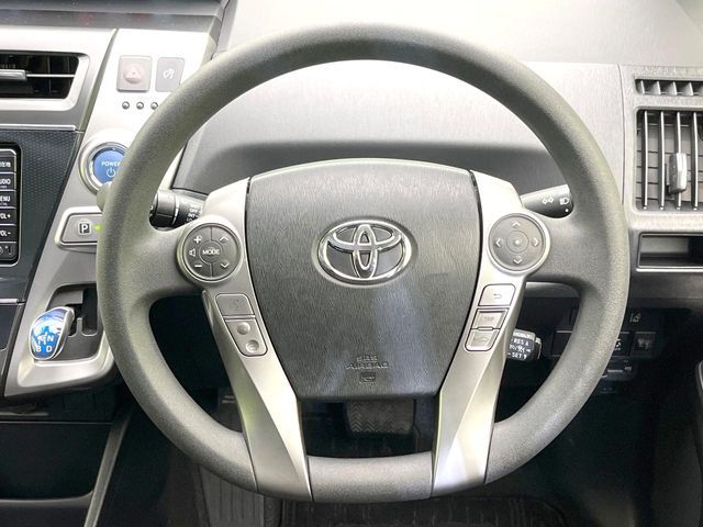 TOYOTA PRIUS Alpha 2018