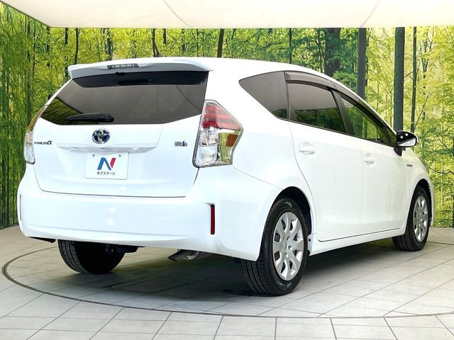 TOYOTA PRIUS Alpha 2018