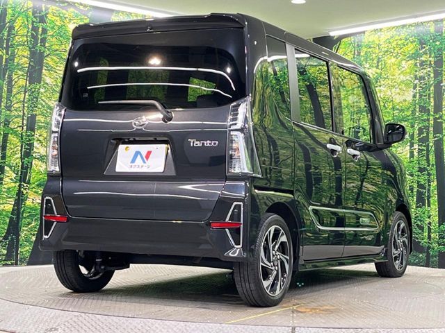 DAIHATSU TANTO CUSTOM 2022