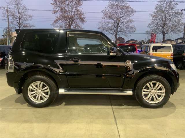 MITSUBISHI PAJERO wagon 2012