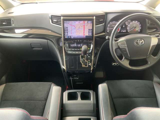 TOYOTA VELLFIRE 2014