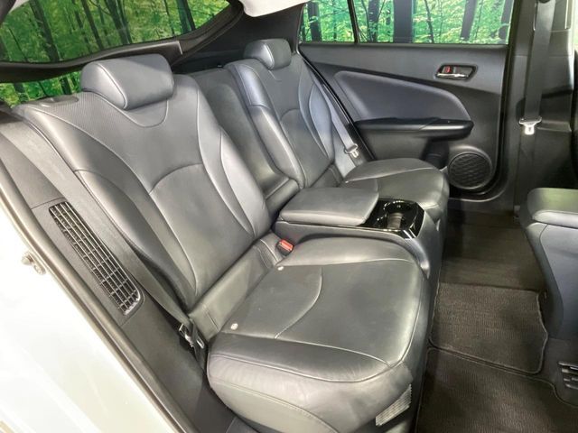 TOYOTA PRIUS PHV 2017