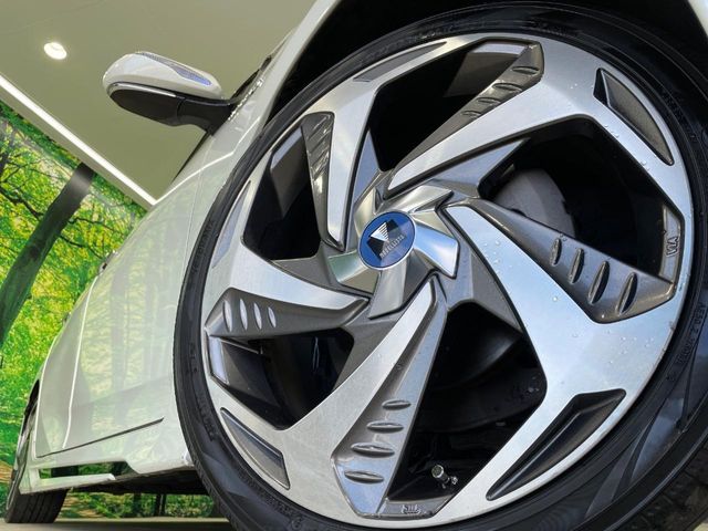 TOYOTA PRIUS PHV 2017