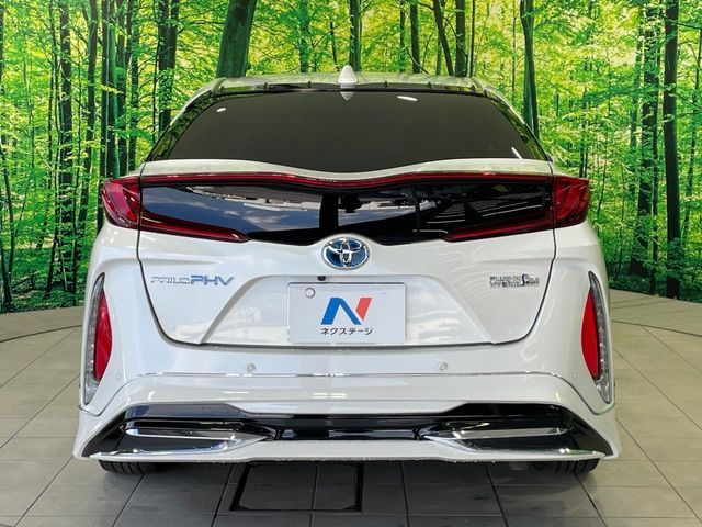 TOYOTA PRIUS PHV 2017