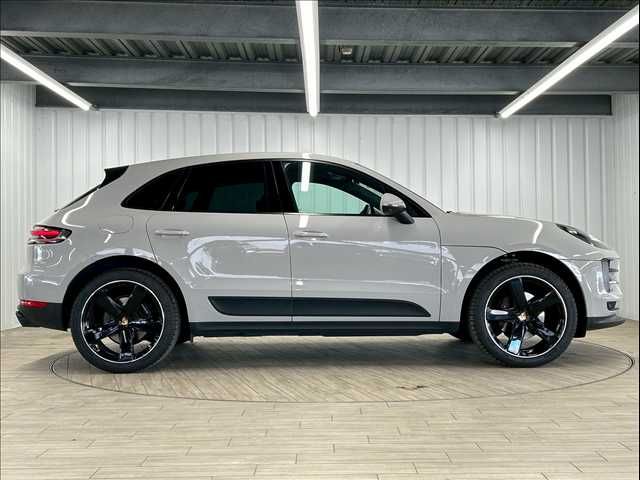 PORSCHE PORSCHE Macan 2020
