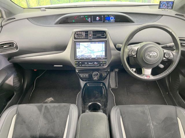 TOYOTA PRIUS PHV 2017