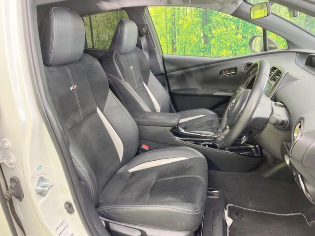 TOYOTA PRIUS PHV 2017