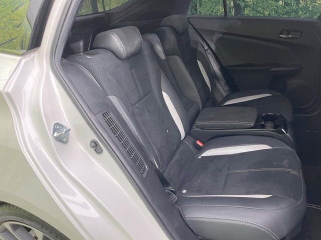 TOYOTA PRIUS PHV 2017