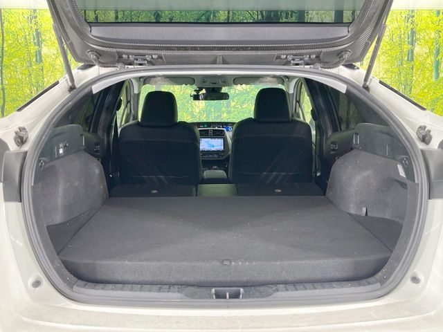 TOYOTA PRIUS PHV 2017