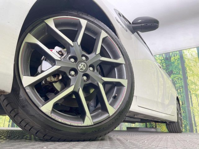 TOYOTA PRIUS PHV 2017