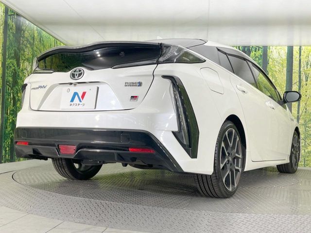 TOYOTA PRIUS PHV 2017