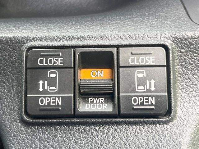 TOYOTA SIENTA HYBRID 2020