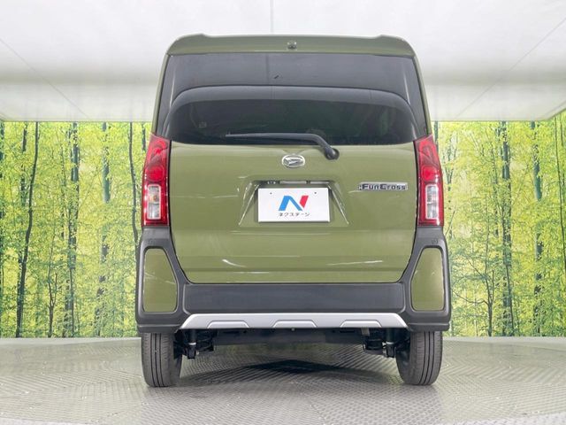 DAIHATSU TANTO FAN CROSS 2023