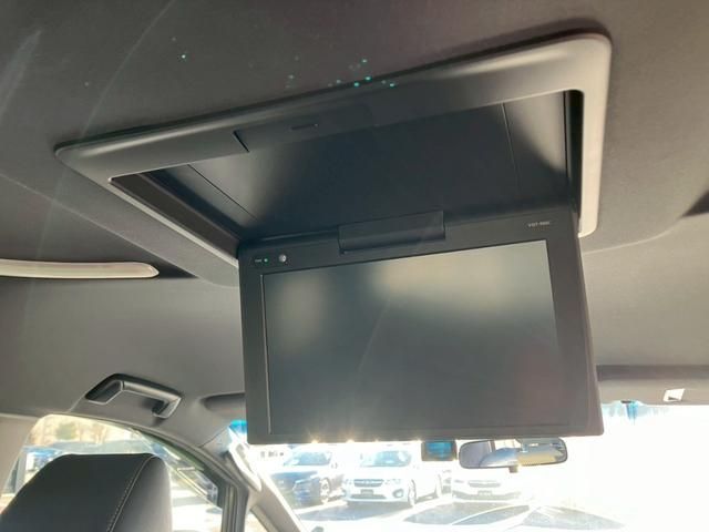 TOYOTA VELLFIRE 2017