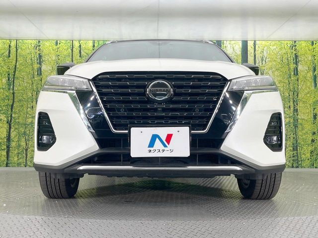 NISSAN KICKS 2022