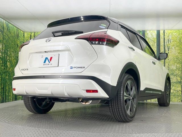 NISSAN KICKS 2022