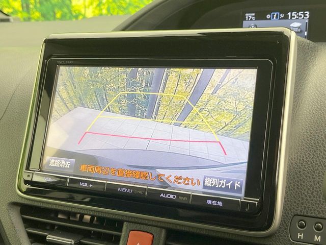 TOYOTA NOAH HYBRID 2016