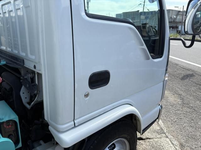 ISUZU ELF 2009