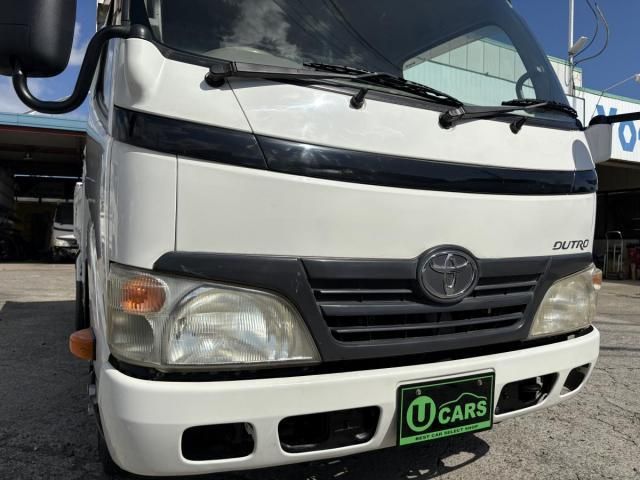 HINO DUTRO 2010