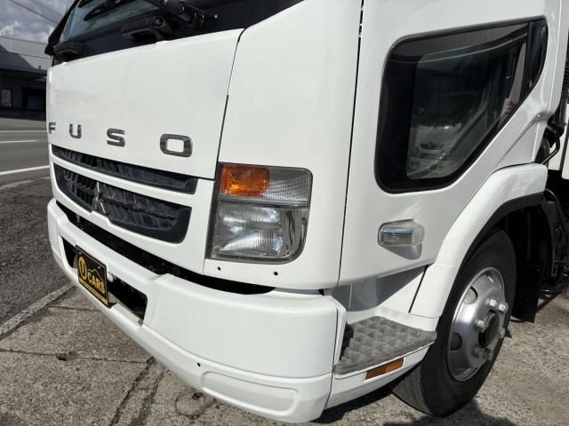 MITSUBISHI FUSOU FIGHTER 2011