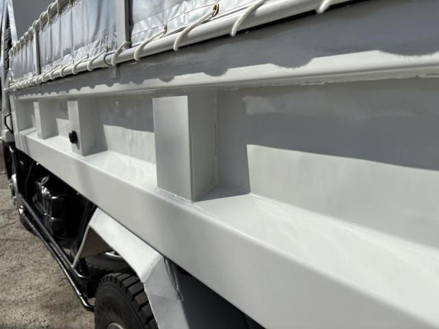 MITSUBISHI FUSOU FIGHTER 2011