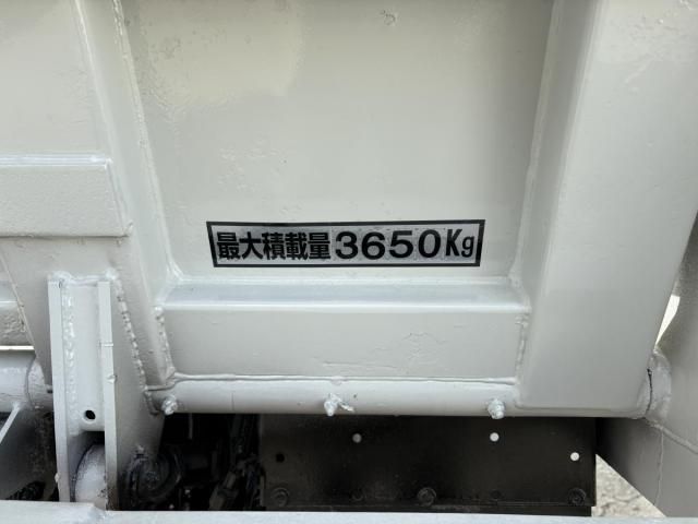 MITSUBISHI FUSOU FIGHTER 2011