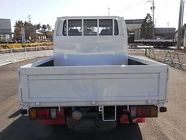 ISUZU ELF 2006