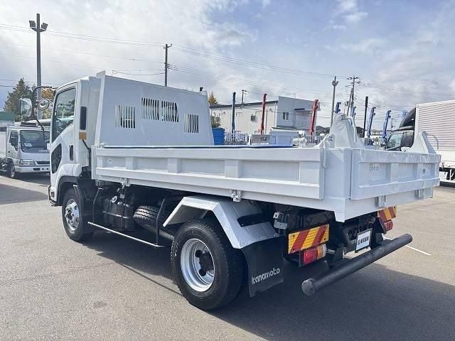 ISUZU FORWARD 2016