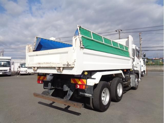 NISSAN DIESEL Quon 2021