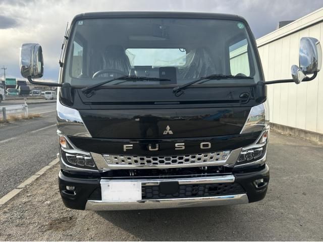 MITSUBISHI CANTER 2025